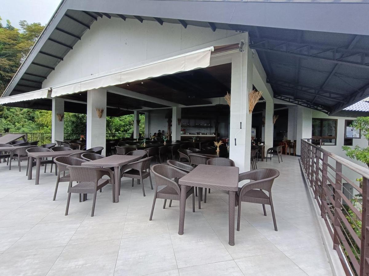 Mist Mountain Resort Powered By Cocotel Cebu Eksteriør billede