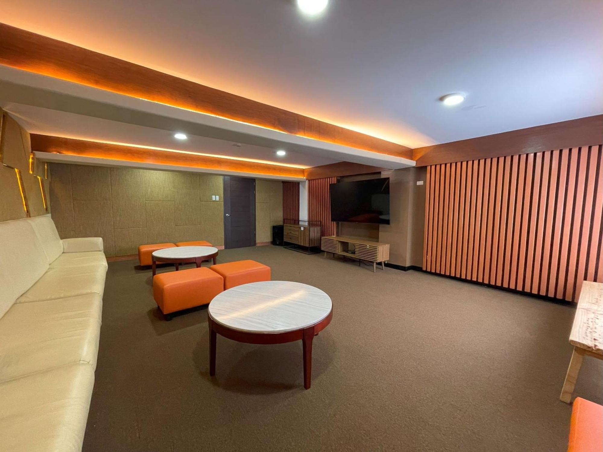 Mist Mountain Resort Powered By Cocotel Cebu Eksteriør billede