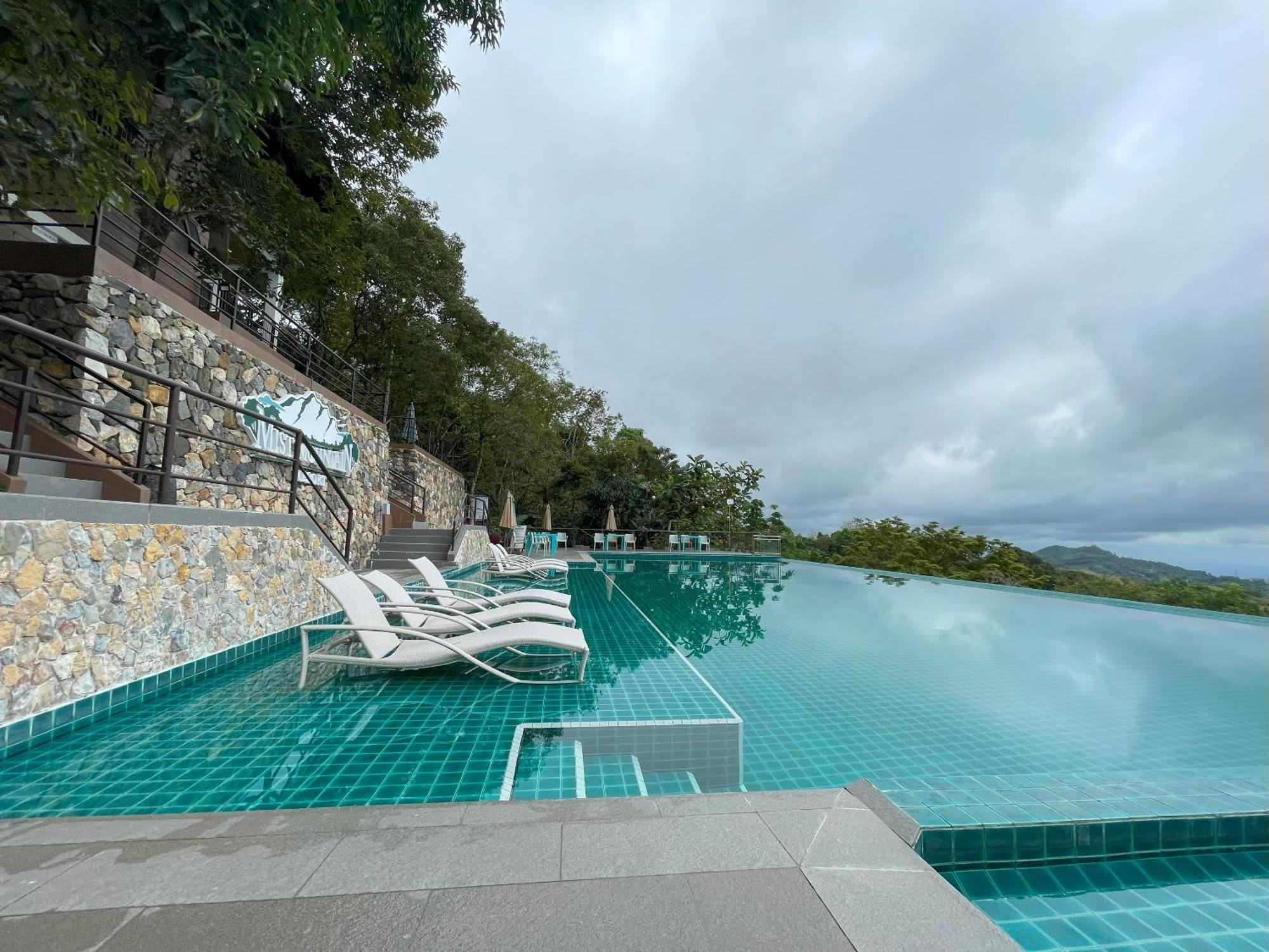 Mist Mountain Resort Powered By Cocotel Cebu Eksteriør billede